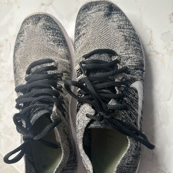 Men’s Nike Free Run - Picture 2 of 10